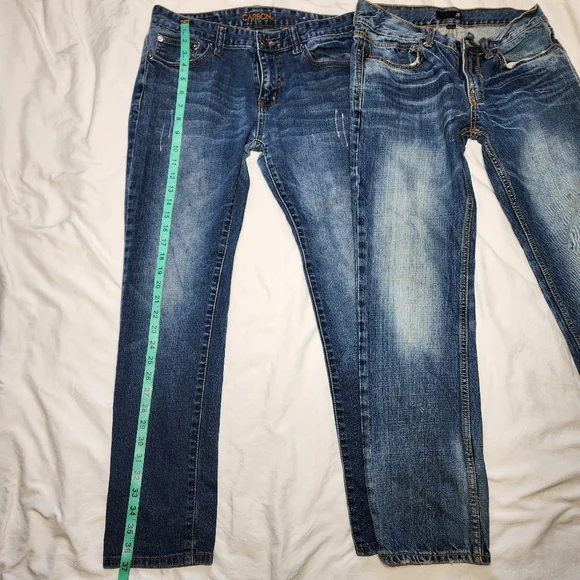 Bundle of 2 men's blue jeans, Carbon/JF. Sizes 32x30 and 30x30.  Fair condition. - Picture 2 of 7